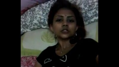 Tamil Girl Masturbating her pussy on live cam